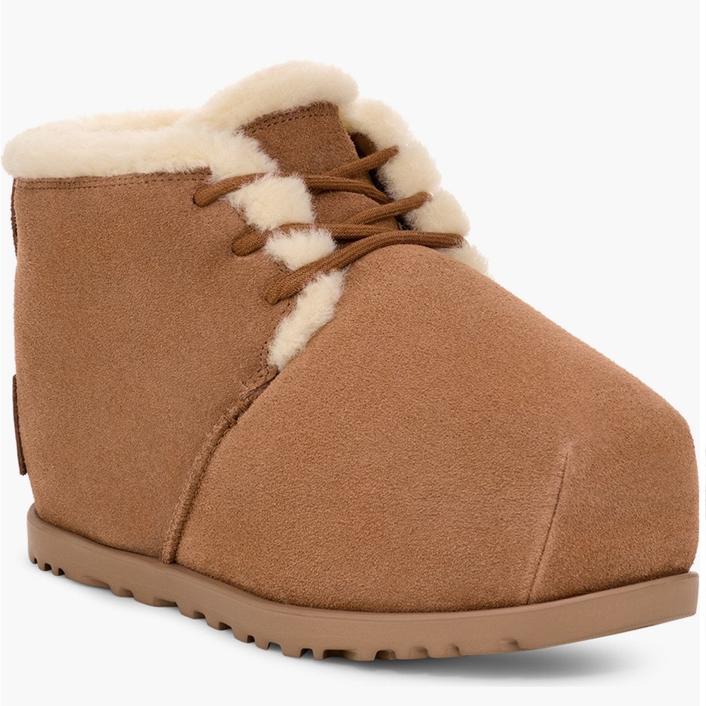 New Ugg women's platform bootie boots size 8